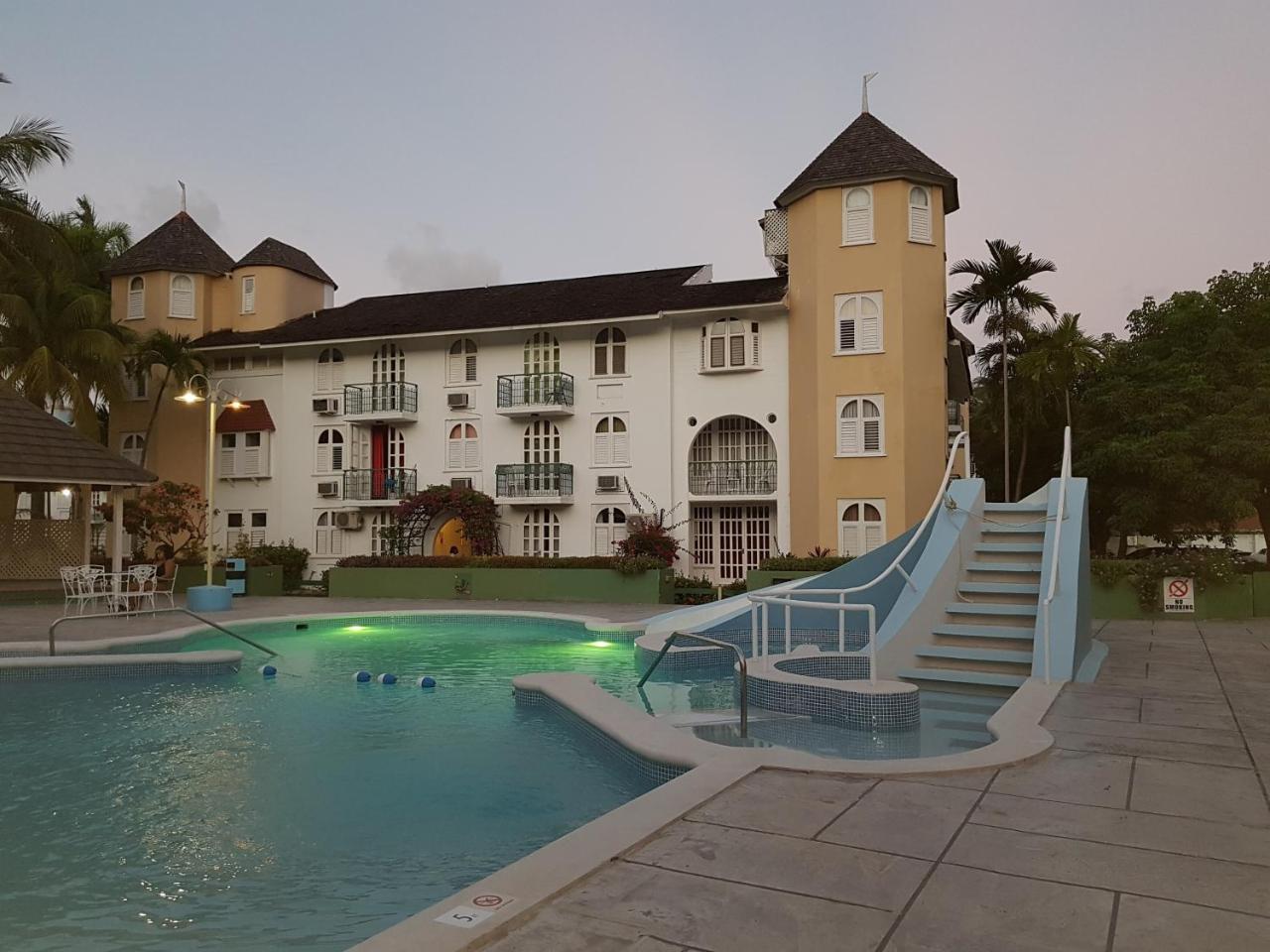 Apartment Treasure At Sandcastles Ocho Rios Luaran gambar